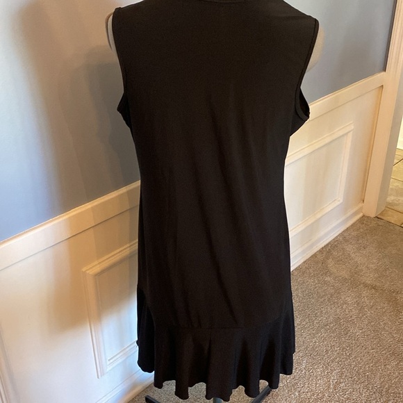 Annalee + Hope NWT Ruffle Bottom Black Dress - Picture 4 of 13